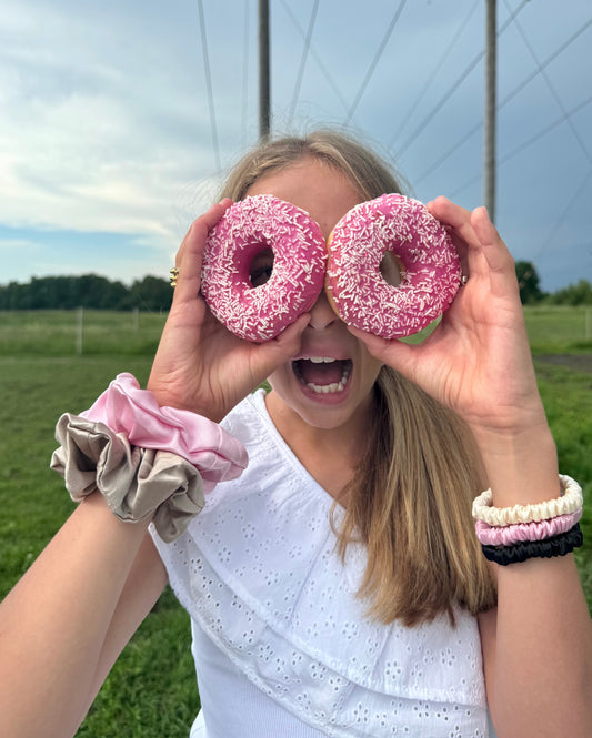 KAHLO Silkes Scrunchie Skinny 3-pack, Rose gold